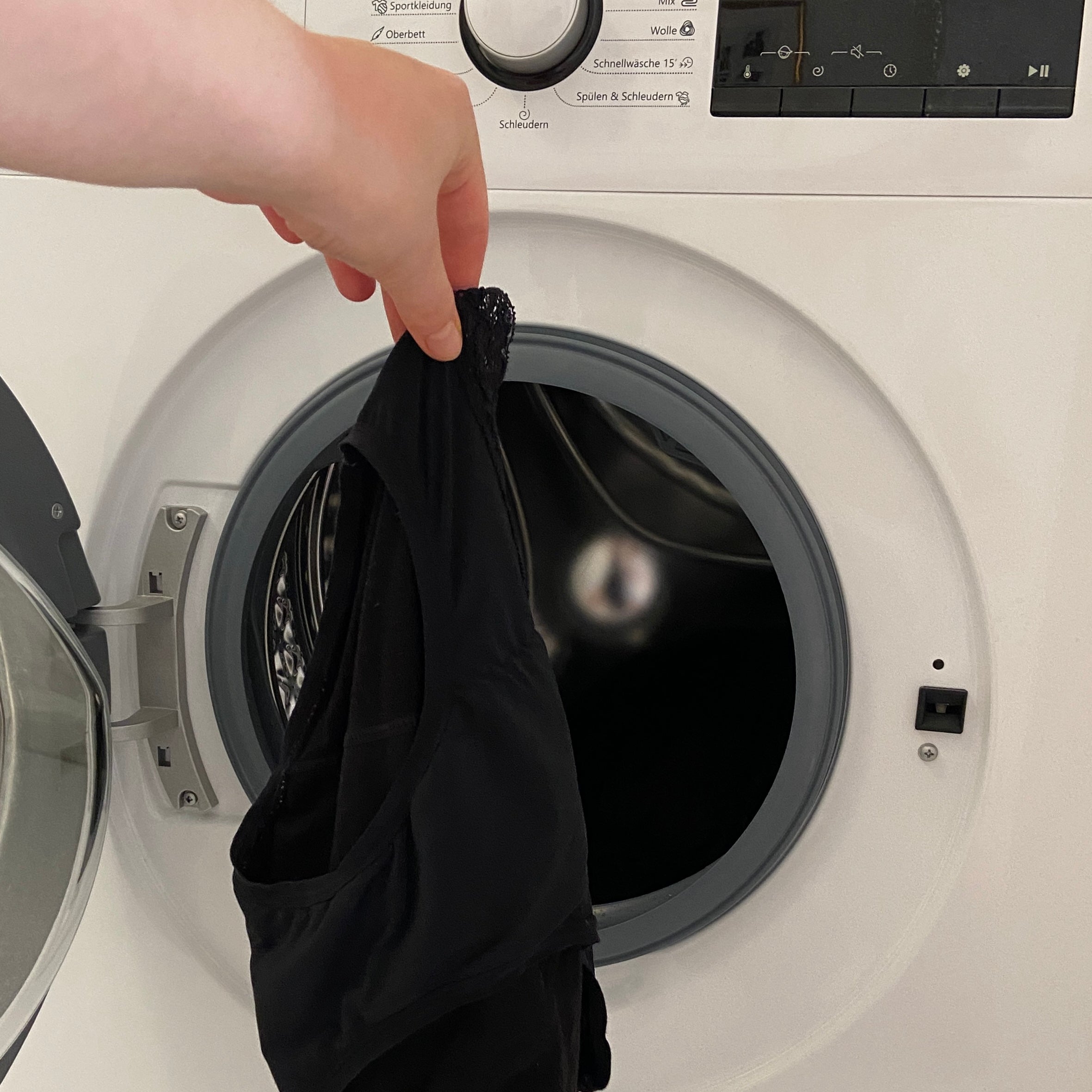 FBB121B3-9339-4FBE-A83B-2A554D5A17E6