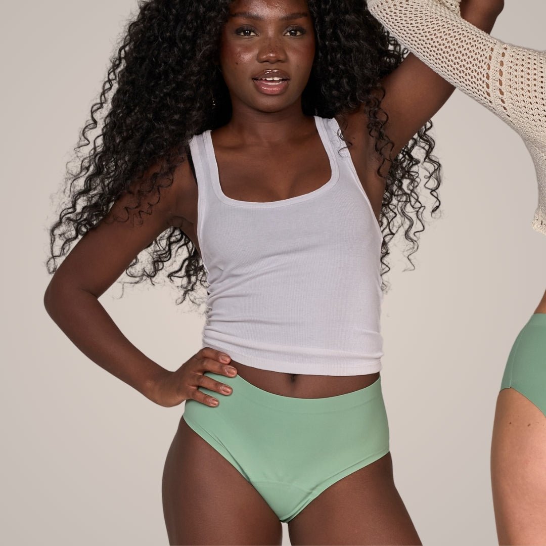 Oleander salbeigrün - seamless Periodenslip mit hoher Saugkraft - Periodenunterwäsche, Menstruationsunterwäsche von my•mense